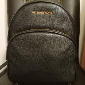 Michael Kors Abbey Pebbled Leather Backpack Black Medium NWT